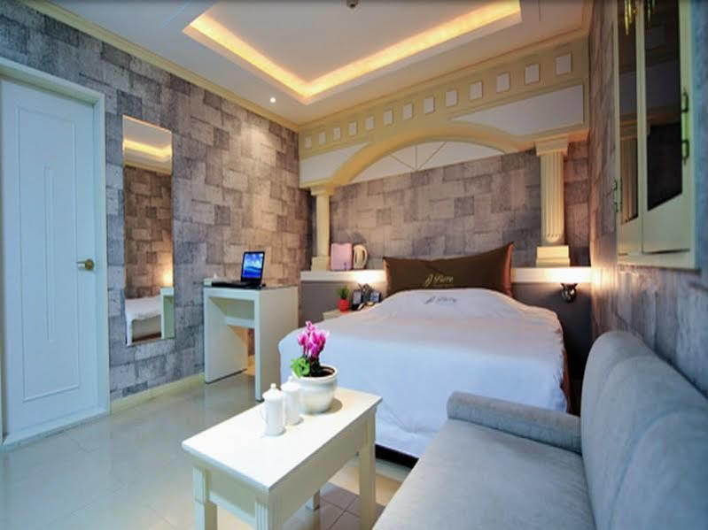 Fiore Hotel Gumi ภายนอก รูปภาพ