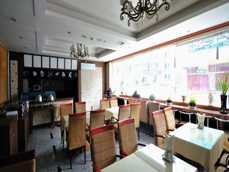Fiore Hotel Gumi ภายนอก รูปภาพ