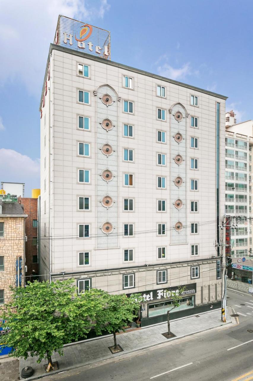 Fiore Hotel Gumi ภายนอก รูปภาพ