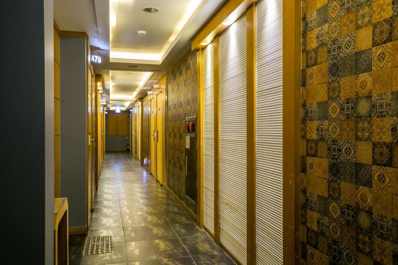 Fiore Hotel Gumi ภายนอก รูปภาพ
